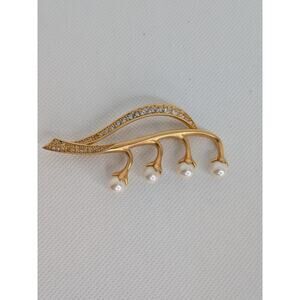 Swarovski Crystal/Pearls Lilly of the Valley Vintage Brooch Retired Swan sign